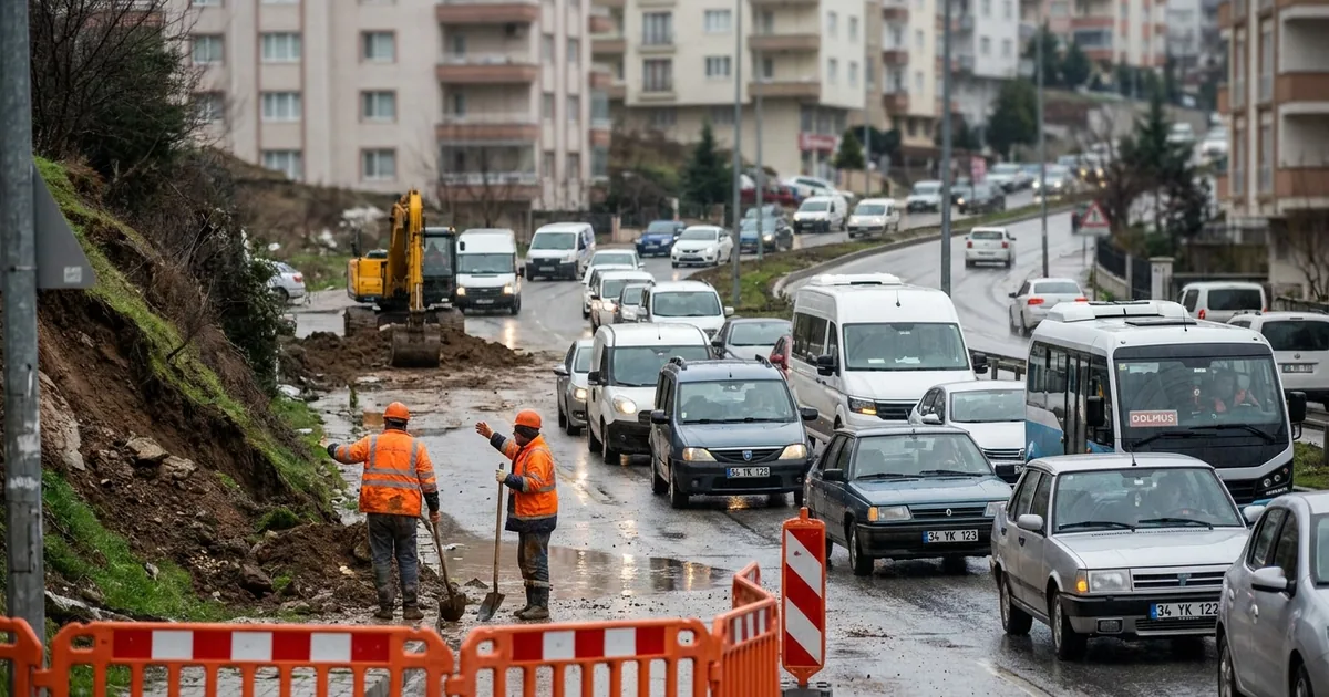 Yollarda heyelan tehlikesi: Sürüş şartları zorlaşıyor