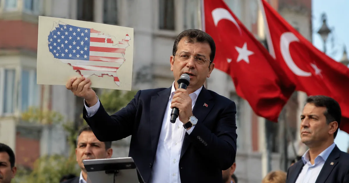 Eski ABD Başkanı Trump, Venezuela'yı ABD'ye mi Katıyor?