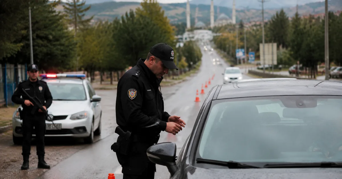 Son Dakika: Drniş'te 19 Yaşındaki Gencin Katili Aranıyor