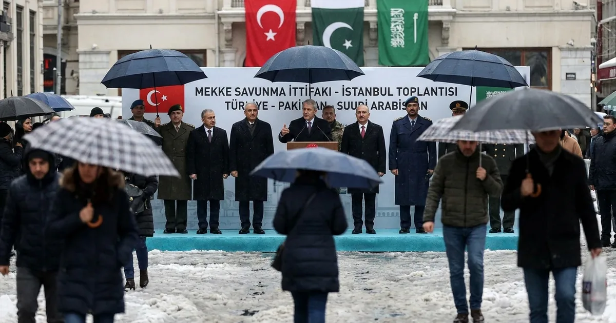 Mekke Savunma İttifakı İstanbul'da ilk kararlarını aldı