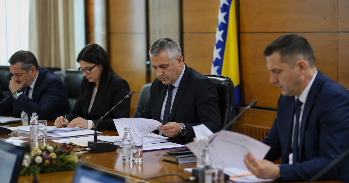 Bosna Hersek'te seçim heyecanı: 4 Ekim 2026'da kimler yarışacak?