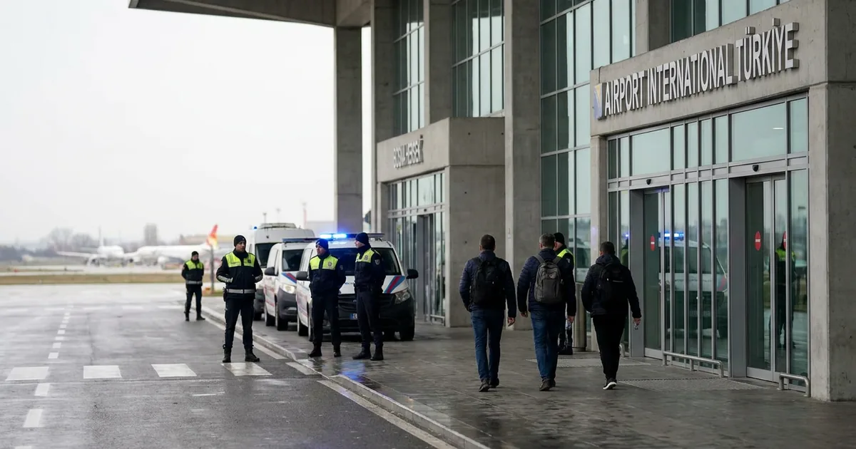 Suudi Arabistan'da havalimanına saldırı: 1 ölü, 8 yaralı - Bosna Haber