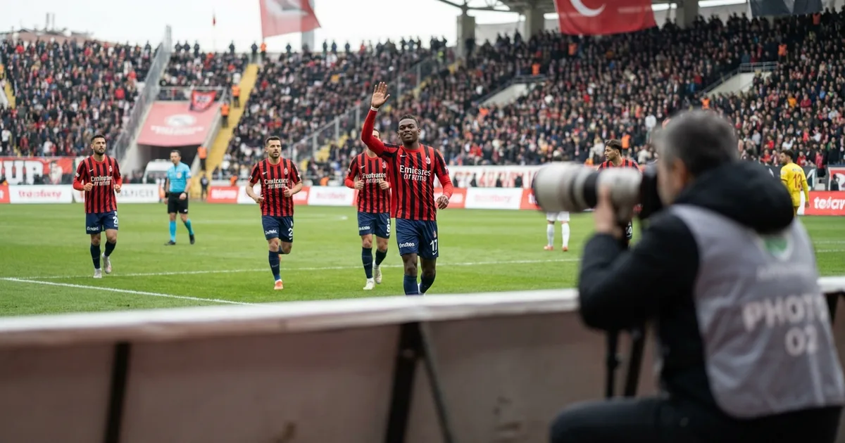 Leao Milan'a Veda Etti: "Elimden Gelen Her Şeyi Verdim"