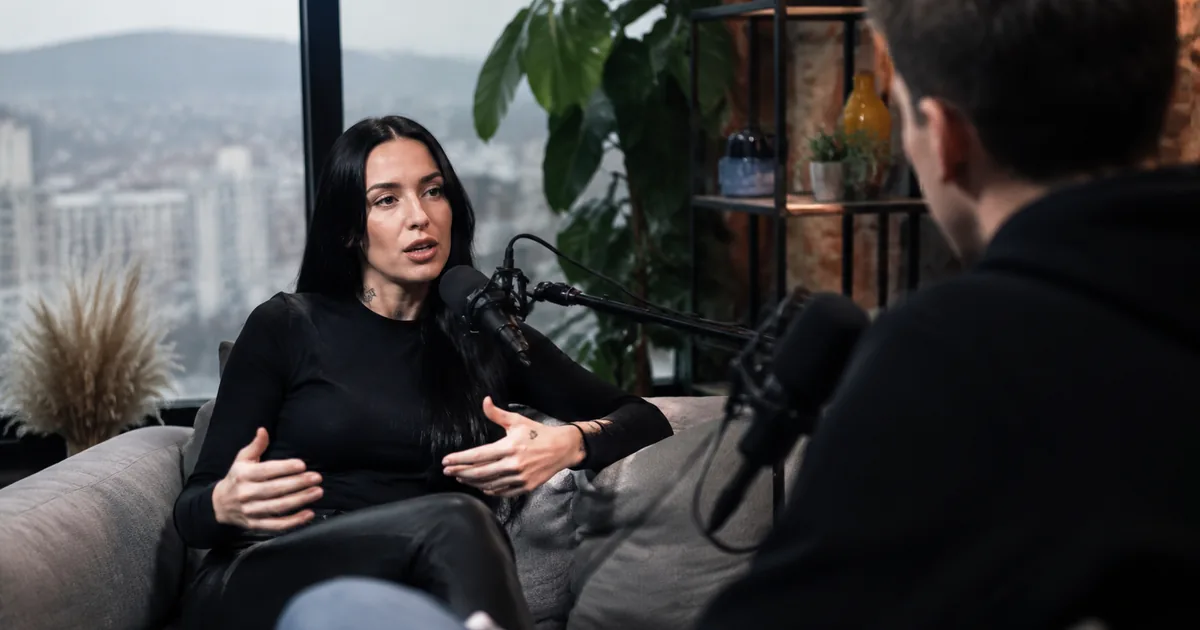 Klavičular Podcast'te Konuştu: Kadın Orgazmı İçin Harcanan Çaba Boşa