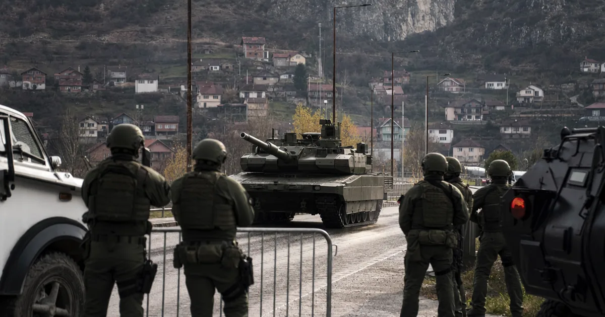 Tip-100: Çin'in Yeni Nesil Savaş Tankı Görücüye Çıktı
