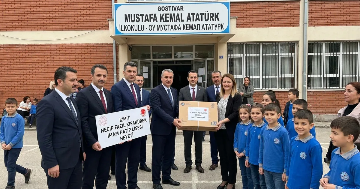 Necip Fazıl Lisesi'nden Makedonya'daki İlkokula Ziyaret